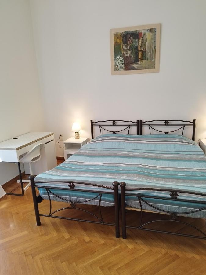 Комната Pilika 4Room With Shared Bath Athens Exterior photo